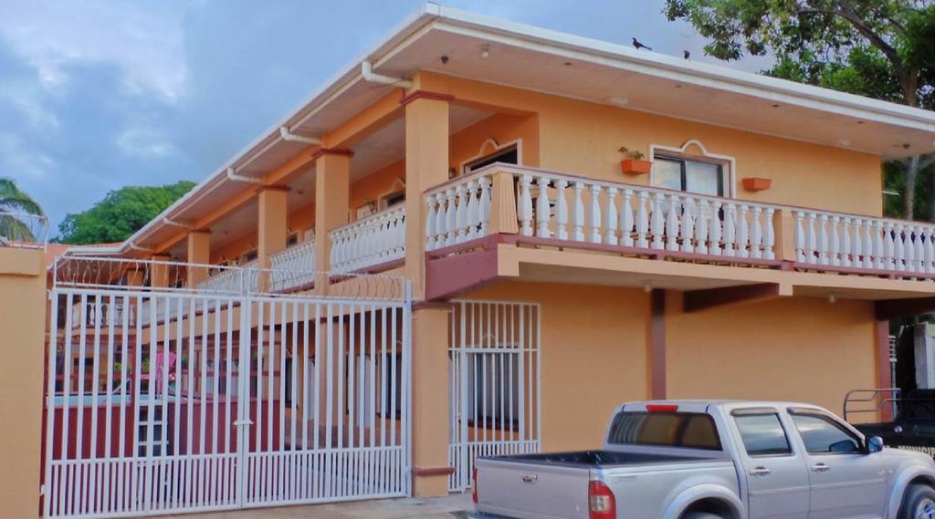 Uw Oasis Hotel La Ceiba Room photo